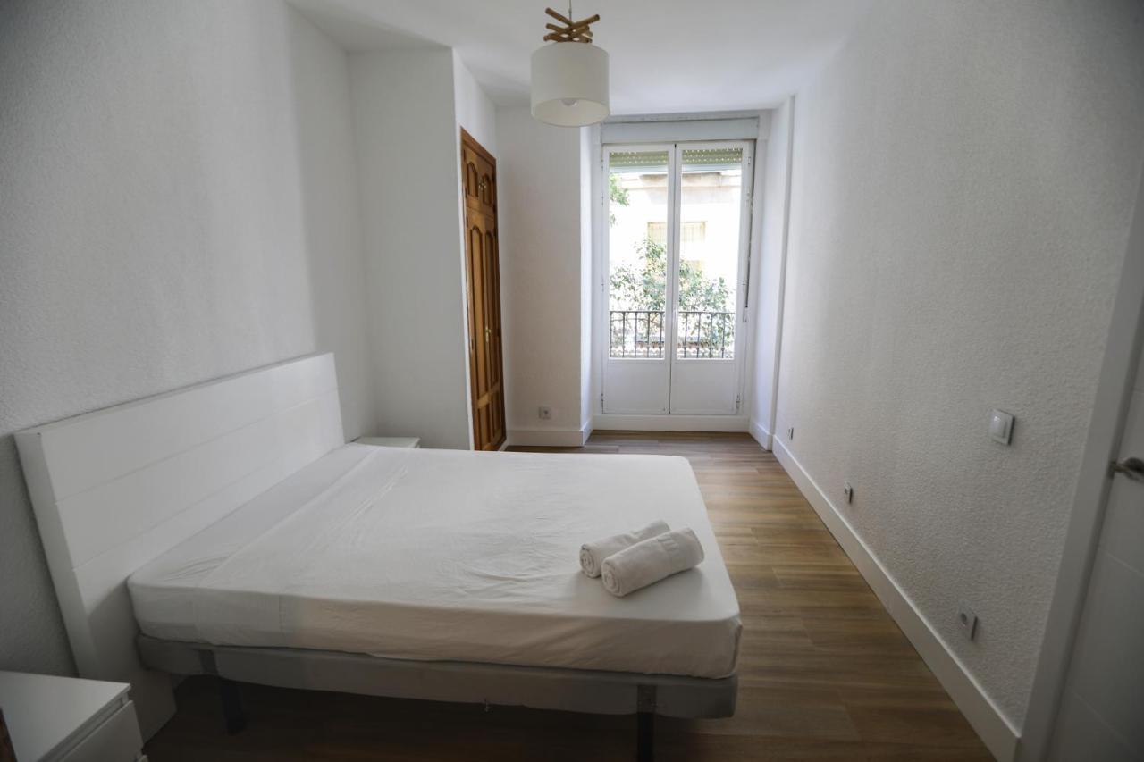 Ferienwohnung Apartamento Ballesta Madrid Exterior foto